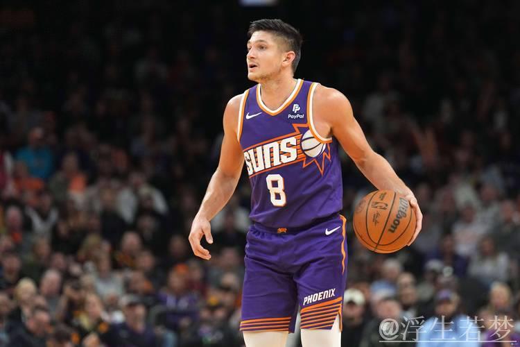 太阳队在INS上发布：格雷森-阿伦在球馆中展现高超技艺